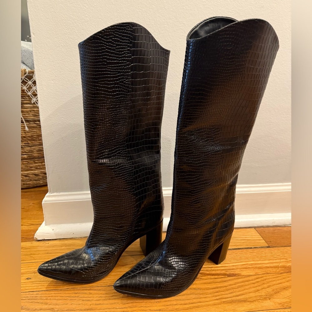 SCHUTZ Black Croc-Embossed Heeled Boots